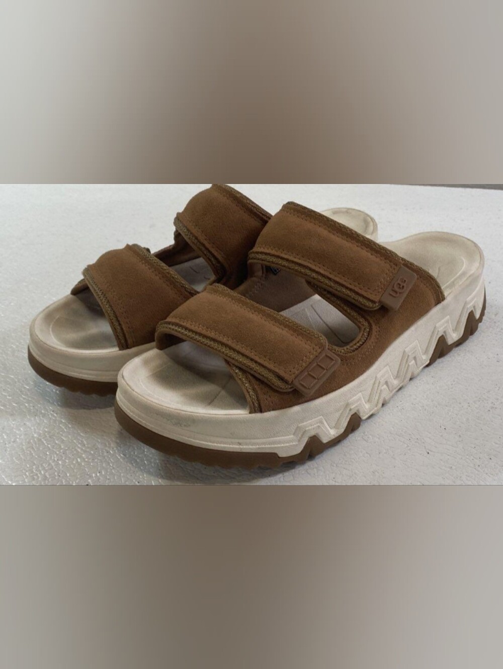 UGG® CapTrail Chestnut Suede Double-Strap Platform Sandals Size 9 Used Exc - Picture 2 of 8